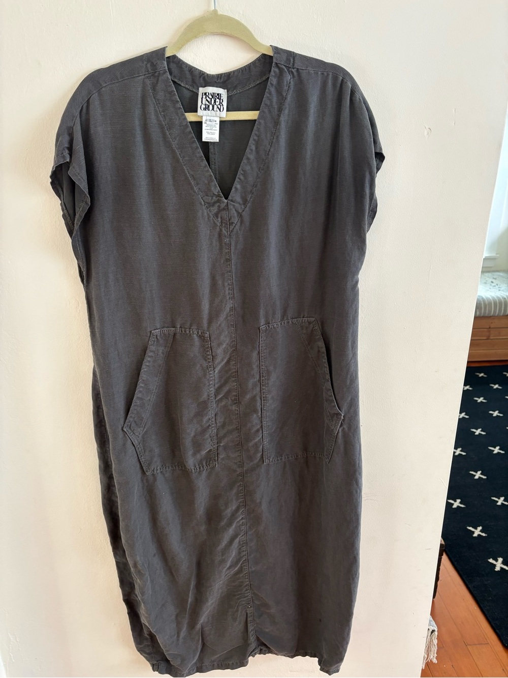 Prairie Underground Charcoal Gray Linen Blend Top - Picture 3 of 4